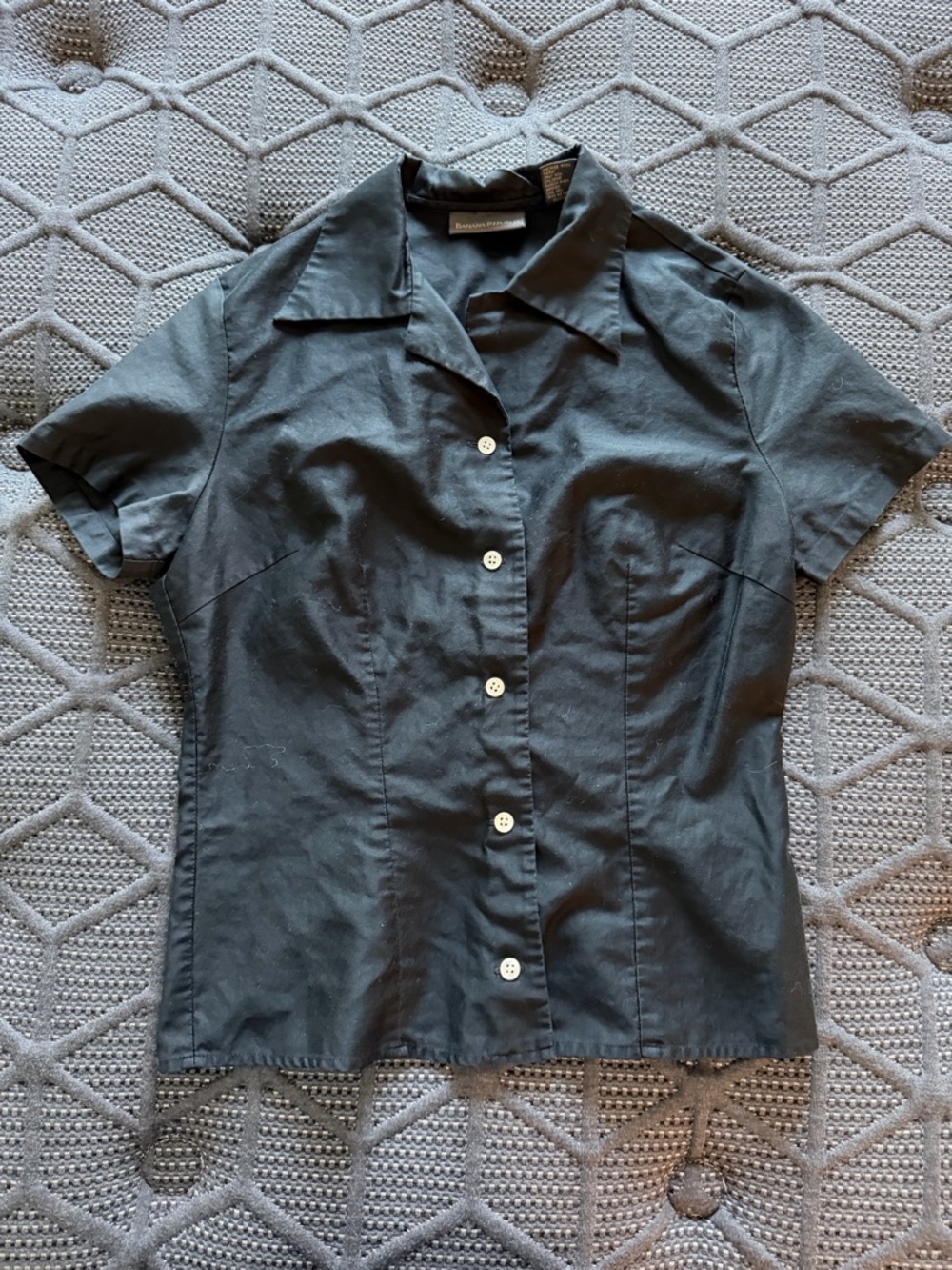 Banana Republic Black Button-Up Short Sleeve Top